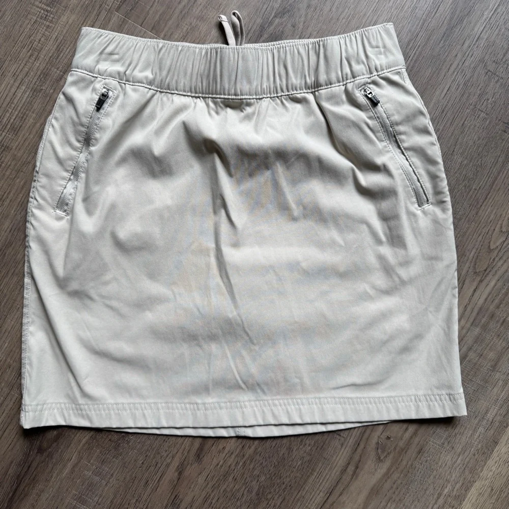 Eddie Bauer Beige Women's Skort - Size 4 - Picture 1 of 9